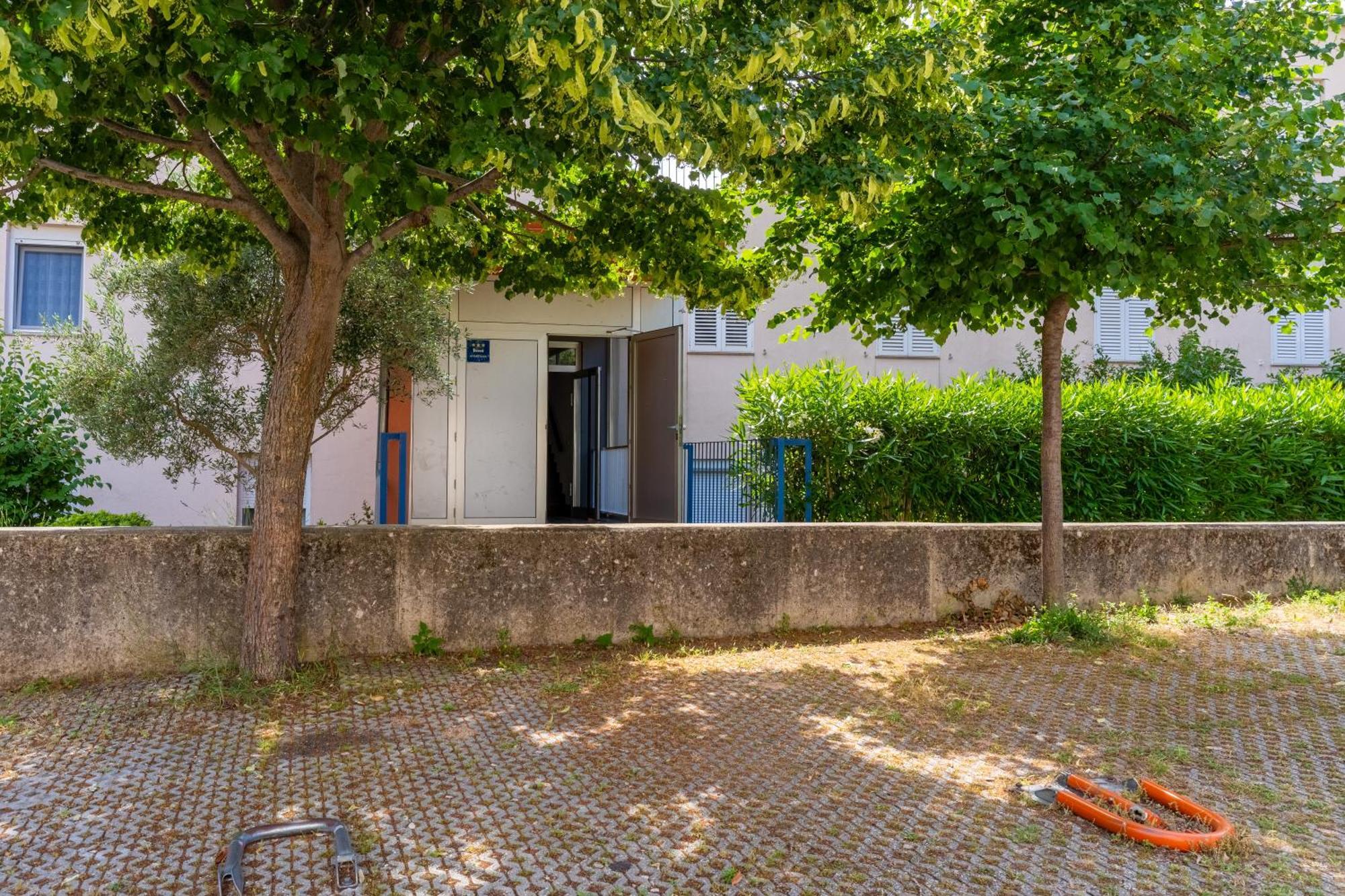 Apartman Laura Црес Экстерьер фото